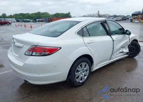 2010 Mazda Mazda6 I Sport z USA, uszkodzony, nr VIN 1YVHZ8BH5A5M23035